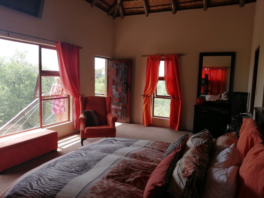 4 Bedroom Property for Sale in Boschenvaal River Front Lodges Free State